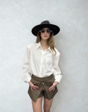 khaki rövidnadrág m/l